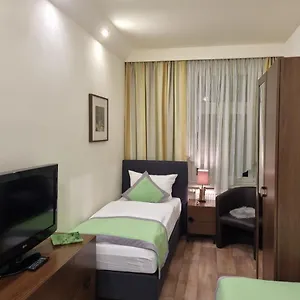Guest house Auenwald Und Apartmenthaus, Leipzig